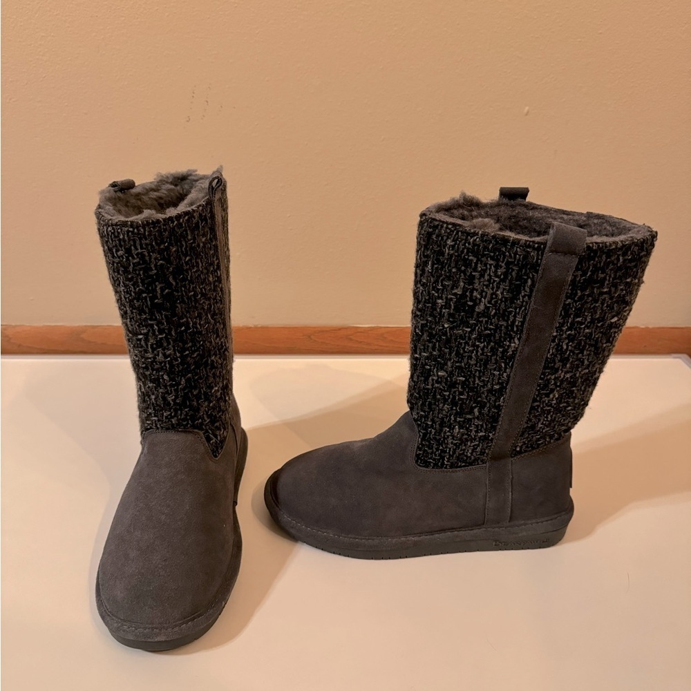 Bear paw size 7 gray suede boots